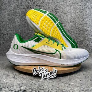 Nike Pegasus 40 Oregon Ducks Size 12.5 Men White Green Yellow DZ5979-100